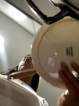 Salome golvert online show from 09.11.25