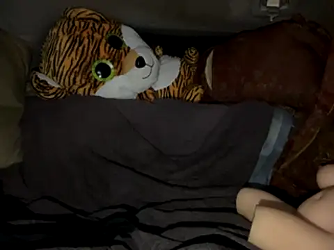 SlimeCrownzOut5 online show from 11.17.25