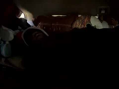 SlimeCrownzOut5 online show from 01.18.26