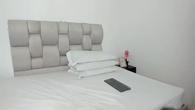 Susan-Sweet-7 online show from 02.12.25