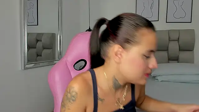 Susan-Sweet-7 online show from 10.21.25