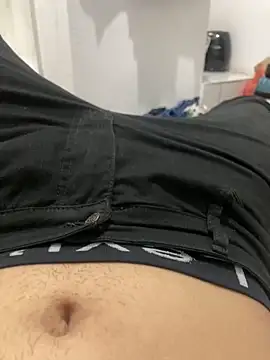 Snapshot of thfrances chatting on 02.18.25 thfrances online show from 02.18.25