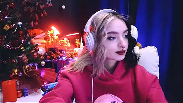 Avi Nile online show from 12.25.24