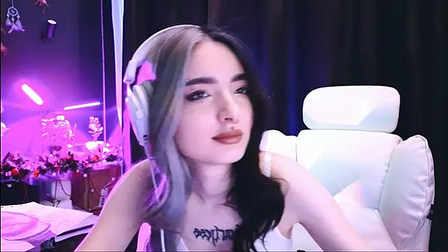 Avi Nile online show from 01.20.25