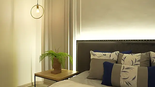 IrisBaker online show from 02.09.26