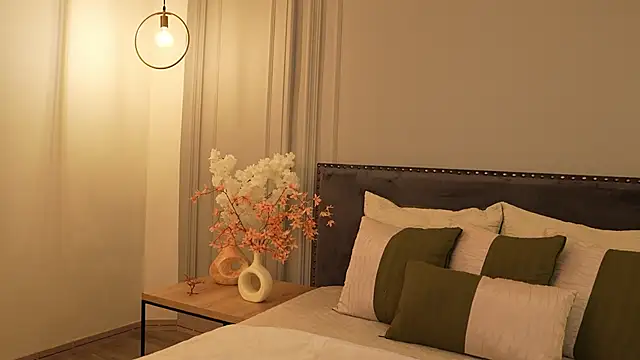 IrisBaker online show from 03.17.26