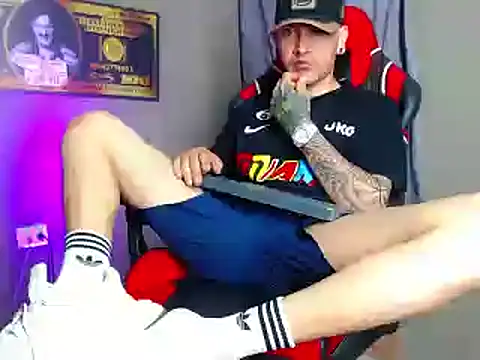 Snapshot of smoker445 chatting on 02.20.25 smoker445 online show from 02.20.25