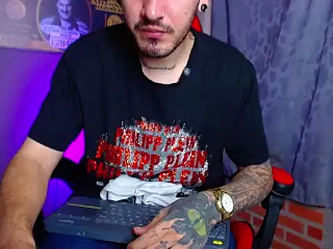 Snapshot of smoker445 chatting on 03.14.25 smoker445 online show from 03.14.25