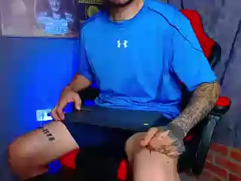 Snapshot of smoker445 chatting on 03.15.25 smoker445 online show from 03.15.25