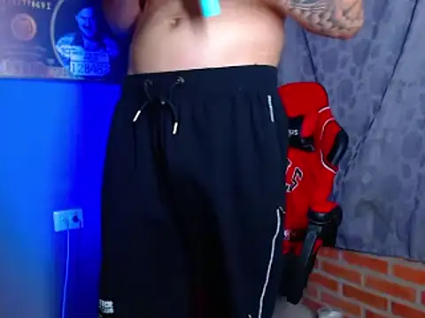 Snapshot of smoker445 chatting on 03.19.25 smoker445 online show from 03.19.25