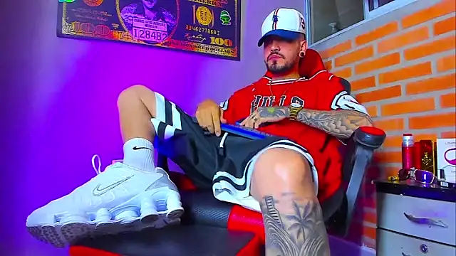 Snapshot of smoker445 chatting on 09.19.25 smoker445 online show from 09.19.25