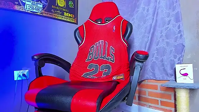 Snapshot of smoker445 chatting on 09.25.25 smoker445 online show from 09.25.25