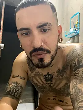 Snapshot of smoker445 chatting on 10.05.25 smoker445 online show from 10.05.25