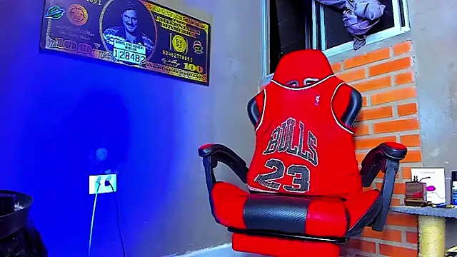 Snapshot of smoker445 chatting on 10.11.25 smoker445 online show from 10.11.25