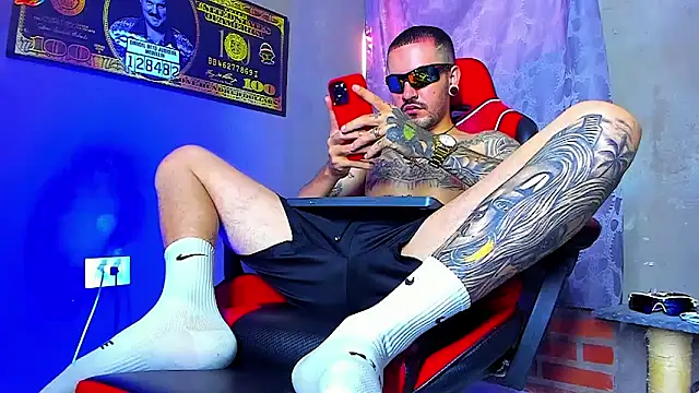 Snapshot of smoker445 chatting on 10.16.25 smoker445 online show from 10.16.25