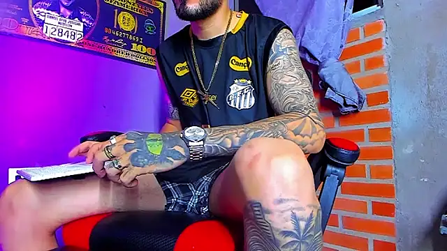 Snapshot of smoker445 chatting on 11.18.25 smoker445 online show from 11.18.25