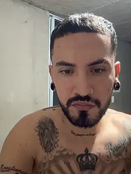 Snapshot of smoker445 chatting on 12.01.25 smoker445 online show from 12.01.25