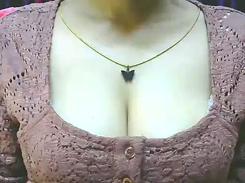 Snapshot of ishmita99 chatting on 11.16.25 ishmita99 online show from 11.16.25