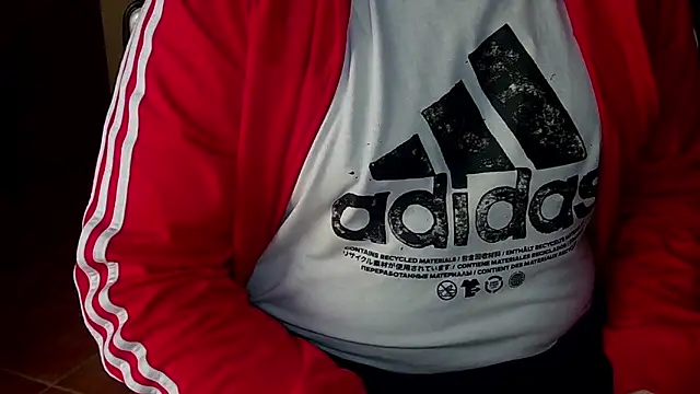 Snapshot of MultiOrgasmicLover chatting on 10.21.25 MultiOrgasmicLover online show from 10.21.25