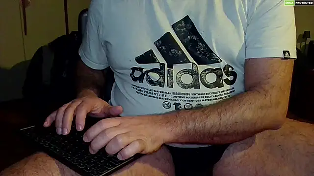 Snapshot of MultiOrgasmicLover chatting on 03.13.26 MultiOrgasmicLover online show from 03.13.26