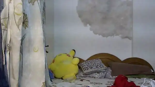 Snapshot of lola-__ chatting on 03.14.26 lola- online show from 03.14.26