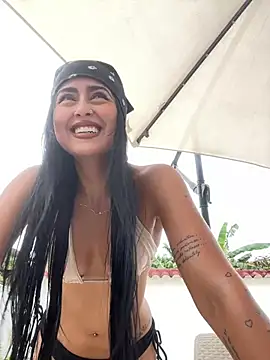 Snapshot of Alexandra_duque chatting on 02.16.25 Alexandra duque online show from 02.16.25