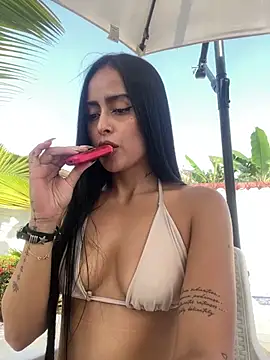 Snapshot of Alexandra_duque chatting on 02.28.25 Alexandra duque online show from 02.28.25