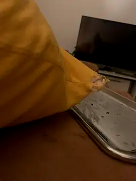 Snapshot of Armou90 chatting on 12.19.25 Armou90 online show from 12.19.25