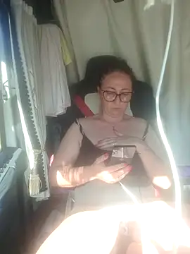 Snapshot of cuplubijoanna chatting on 03.05.25 cuplubijoanna online show from 03.05.25