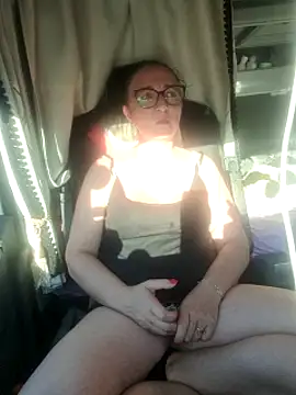 Snapshot of cuplubijoanna chatting on 03.05.25 cuplubijoanna online show from 03.05.25