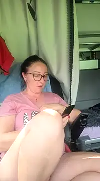 Snapshot of cuplubijoanna chatting on 03.07.25 cuplubijoanna online show from 03.07.25