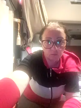 Snapshot of cuplubijoanna chatting on 03.07.25 cuplubijoanna online show from 03.07.25