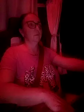 Snapshot of cuplubijoanna chatting on 03.08.25 cuplubijoanna online show from 03.08.25