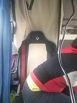 Snapshot of cuplubijoanna chatting on 03.17.25 cuplubijoanna online show from 03.17.25