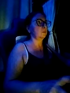 Snapshot of cuplubijoanna chatting on 10.10.25 cuplubijoanna online show from 10.10.25