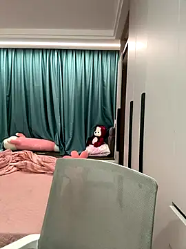 palzkybi123 online show from 10.26.25