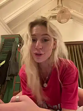 Snapshot of meanexx chatting on 01.20.25 meanexx online show from 01.20.25