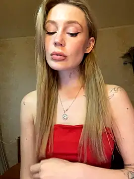 Snapshot of meanexx chatting on 09.26.25 meanexx online show from 09.26.25