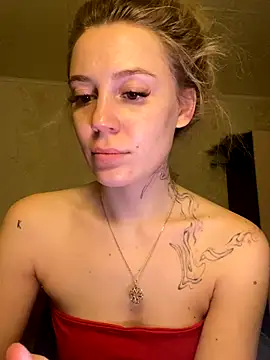 Snapshot of meanexx chatting on 10.18.25 meanexx online show from 10.18.25