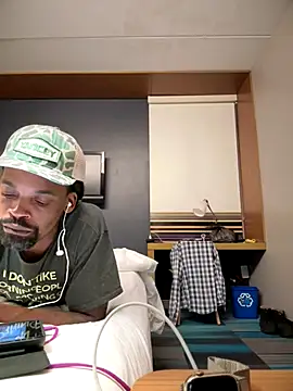 1BeautyN1Beast online show from 10.01.25