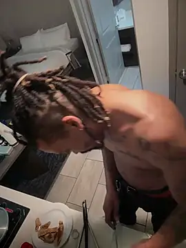 1BeautyN1Beast online show from 02.04.26