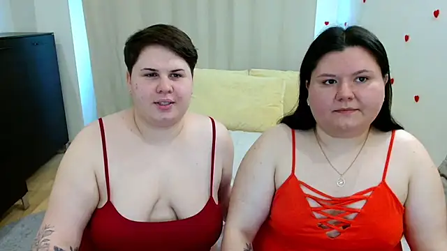 BeckyAndHellen online show from 06.16.26