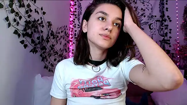 Snapshot of Celine_Dionn chatting on 03.12.25 Celine Dionn online show from 03.12.25