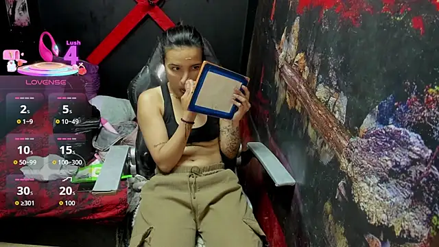 Yaumiko online show from 11.06.25