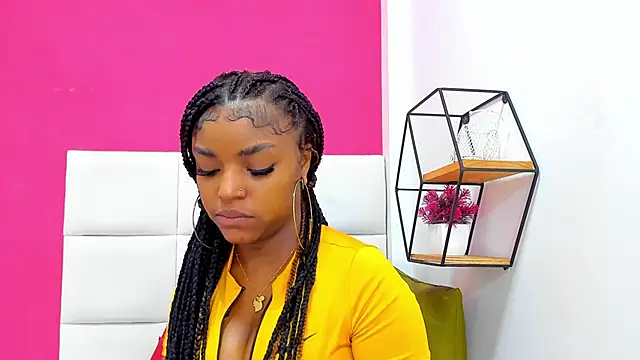 Snapshot of malu_horny_69 chatting on 12.02.24 malu horny 69 online show from 12.02.24