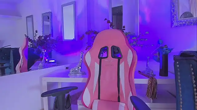 Snapshot of Loremhotsex chatting on 02.08.25 Loremhotsex online show from 02.08.25