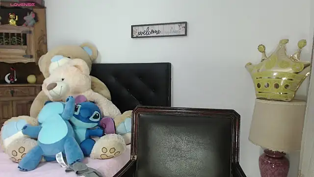 Snapshot of alexia_87 chatting on 02.18.26 alexia 87 online show from 02.18.26