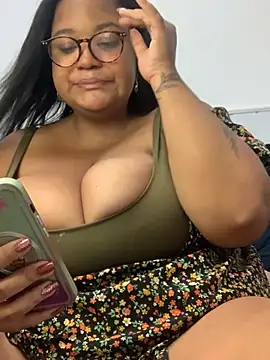 SweetLizzyBBW online show from 08.04.26