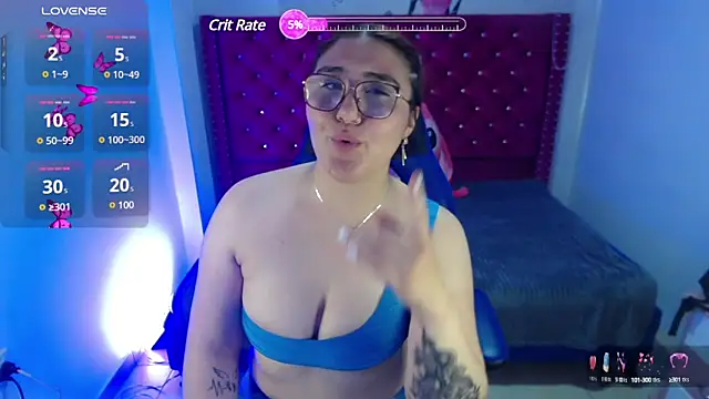 Snapshot of conniejames_m chatting on 03.08.25 conniejames m online show from 03.08.25