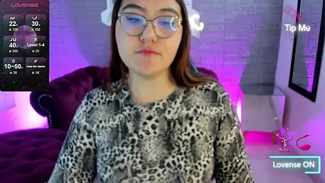 Snapshot of conniejames_m chatting on 11.22.25 conniejames m online show from 11.22.25